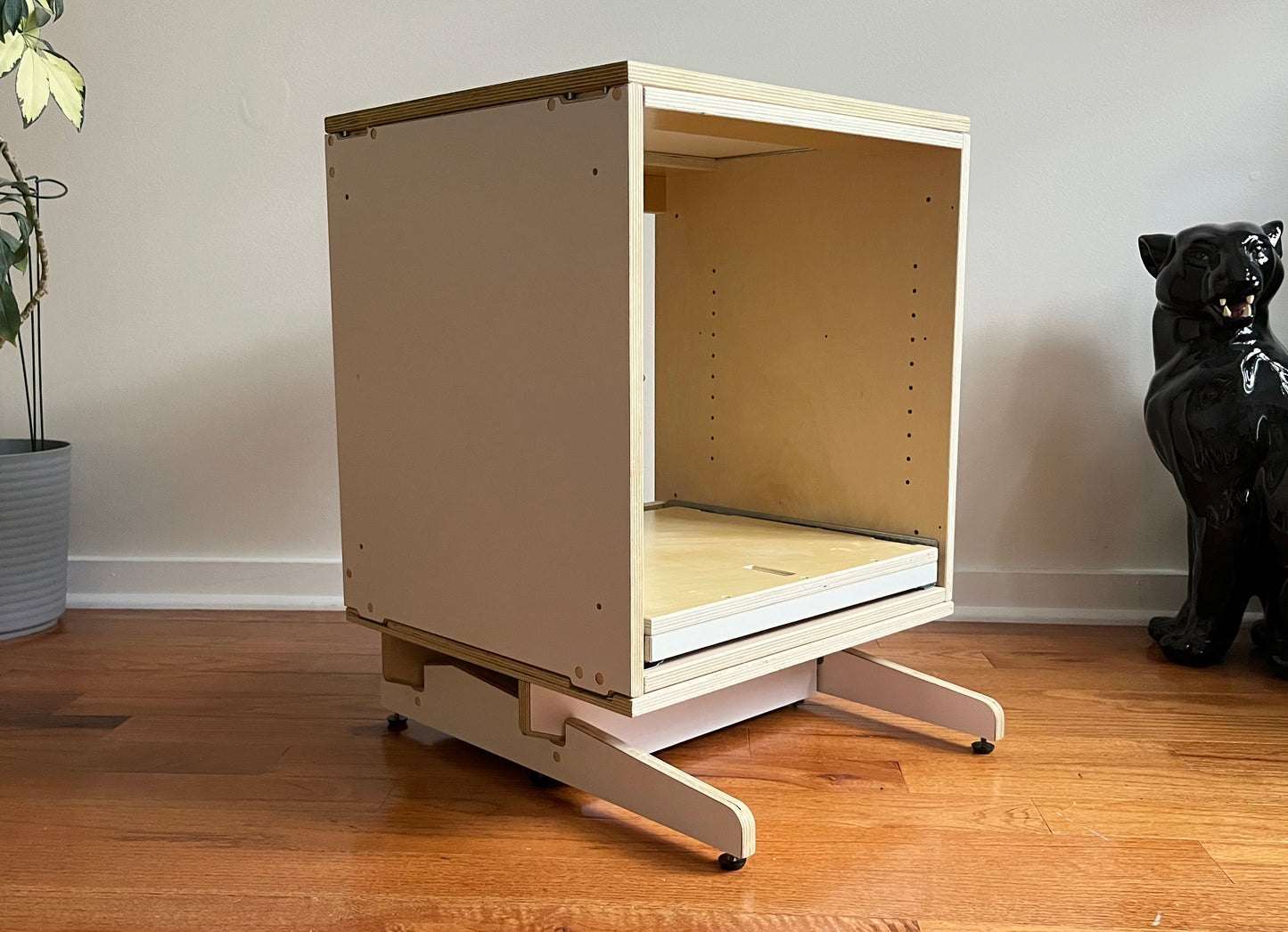 Standard Cabinet for Vinyl & All Purpose Crates